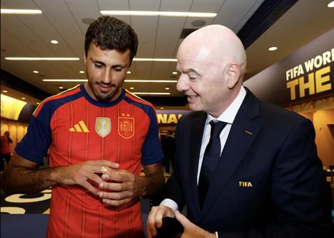 Nhà vô địch World Cup 2026 gây tranh cãi với chiếc nhẫn vàng